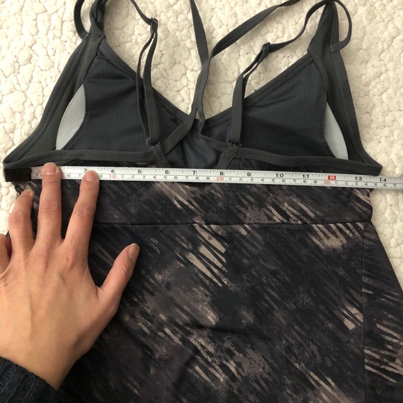 Maternity swim top with adjustable straps - Picture 10 of 15